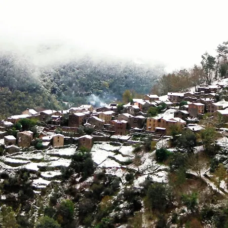 شاليه Talasnal Casa Do Cascao *