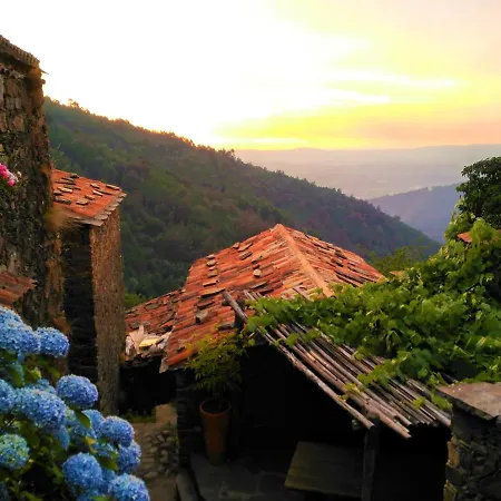 Chalet Talasnal Casa Do Cascao *