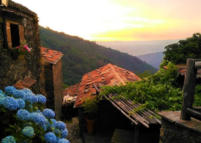 Chalet Talasnal Casa Do Cascao *